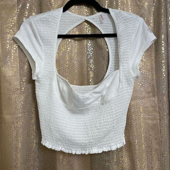 Free People White Strike A Pose Smocked Cropped Top Large NWOT - Picture 1 of 10